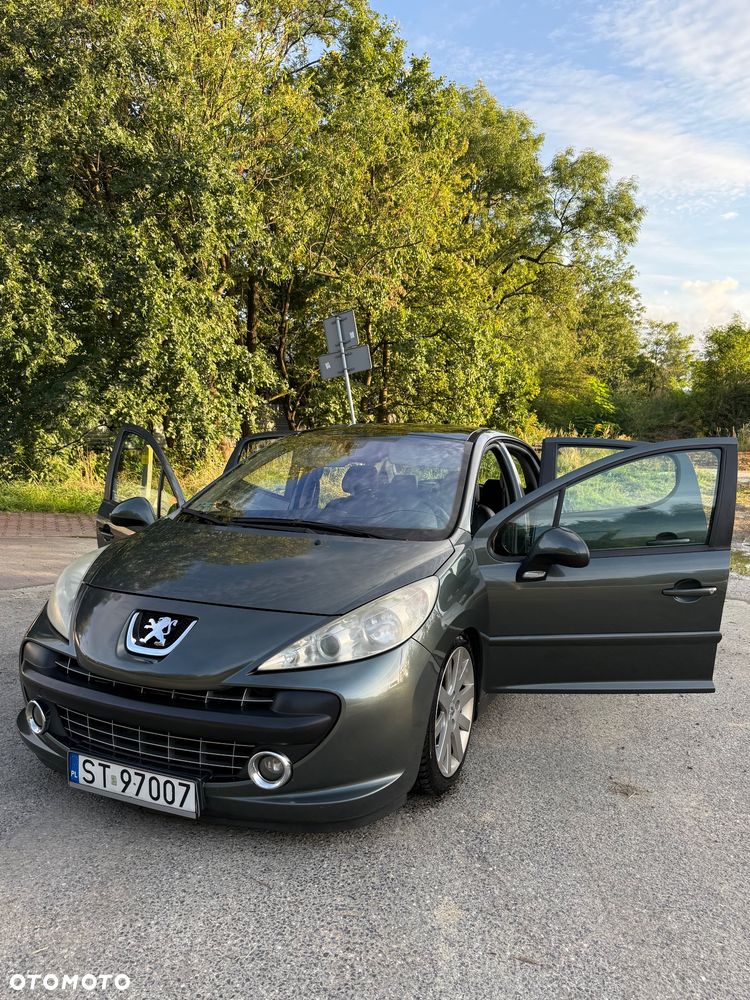 Peugeot 207 1.6 HDi Sporty - 21