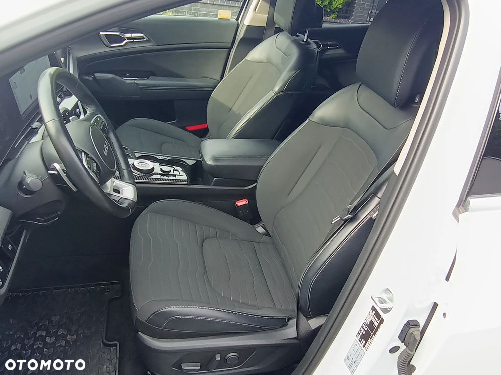 Kia Sportage 1.6 T-GDI MHEV Business Line 2WD DCT - 11