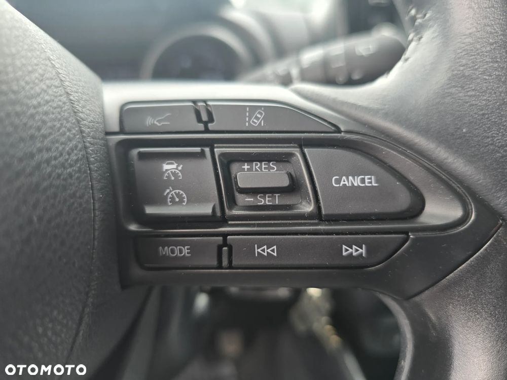 Toyota Yaris 1.5 Comfort - 25