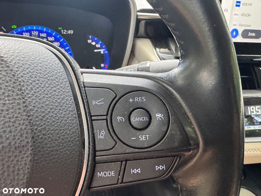Toyota Corolla 1.8 Hybrid Comfort - 17