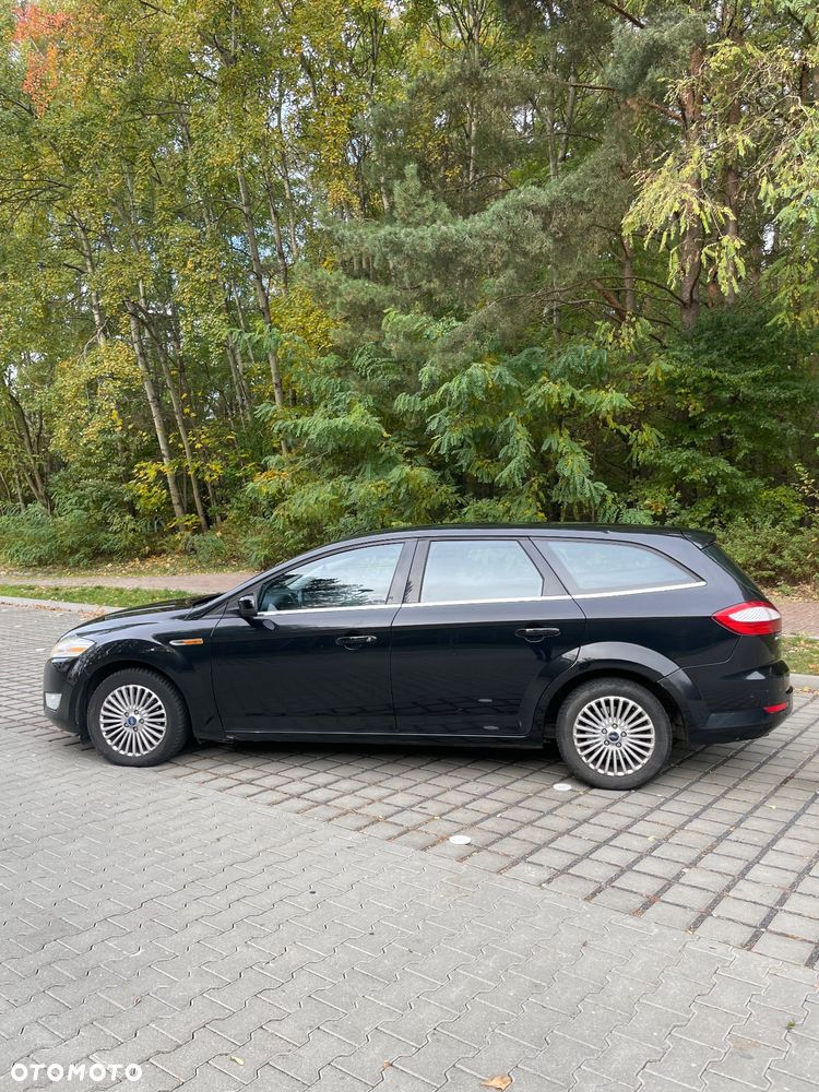 Ford Mondeo 2.0 TDCi Ambiente - 9