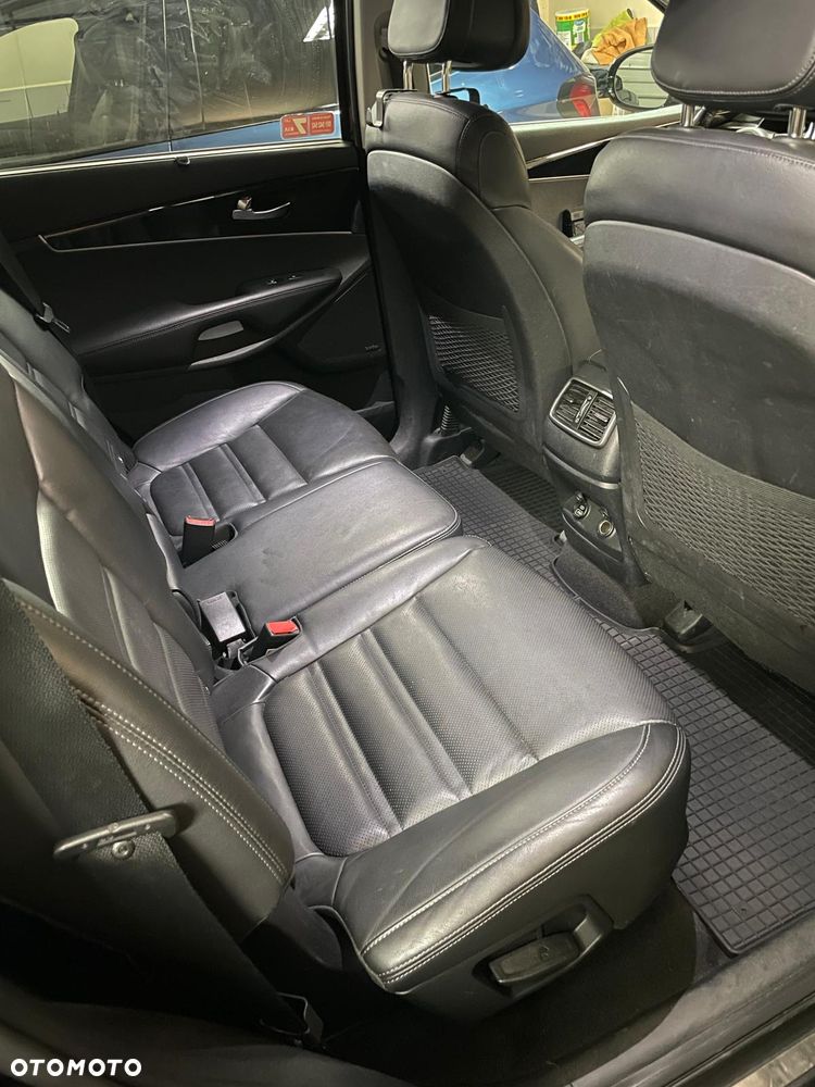 Kia Sorento 2.0 CRDI Business Line Plus - 29