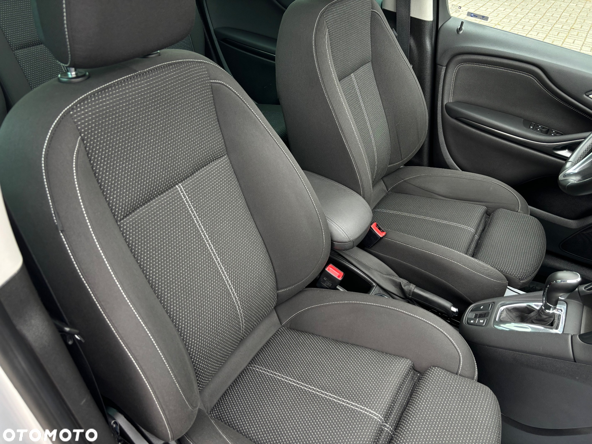 Opel Zafira Tourer 2.0 CDTI Automatik Business Innovation - 18