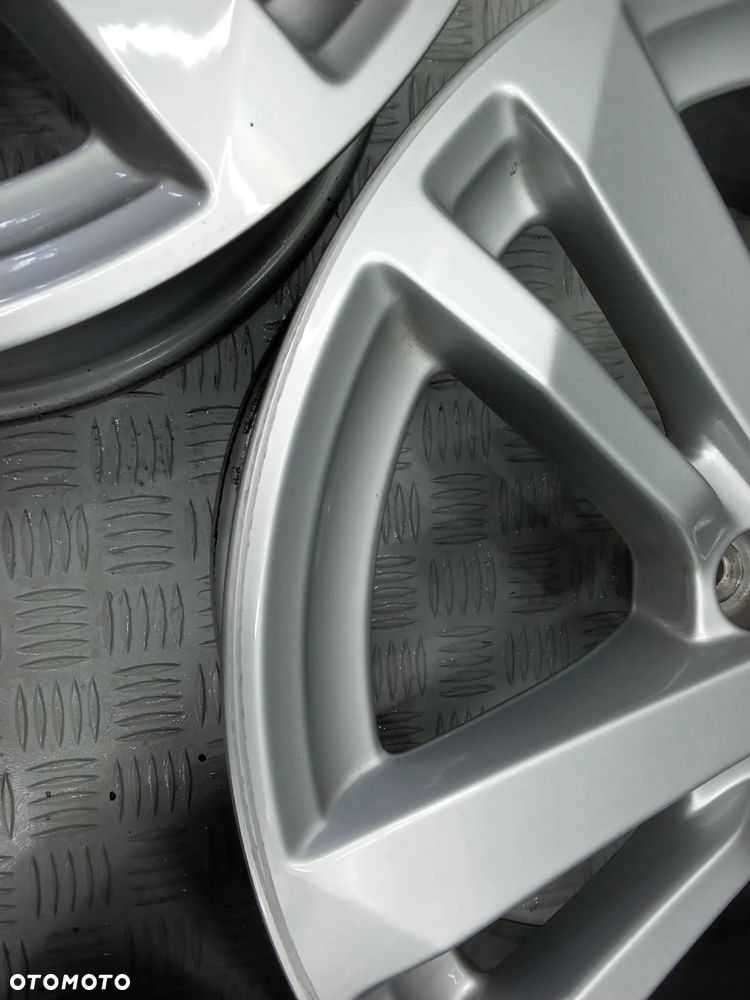 Felgi Audi Q2 Q3 A3 A4 7Jx17 et40 5x112 - 6