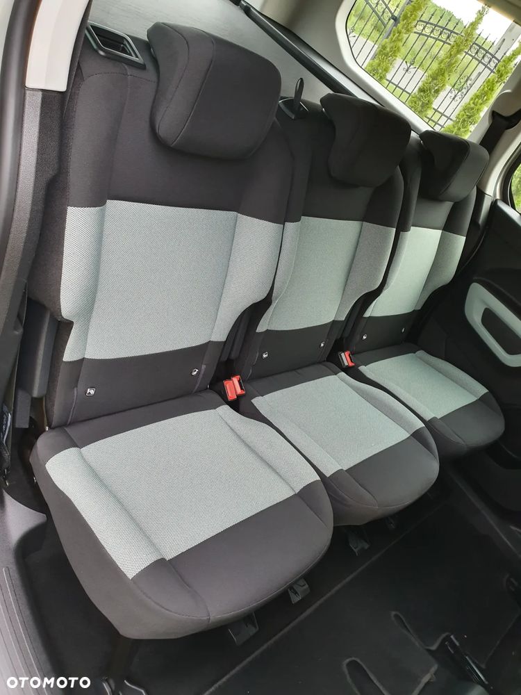 Citroën Berlingo XL PureTech 110 LIVE PACK - 25