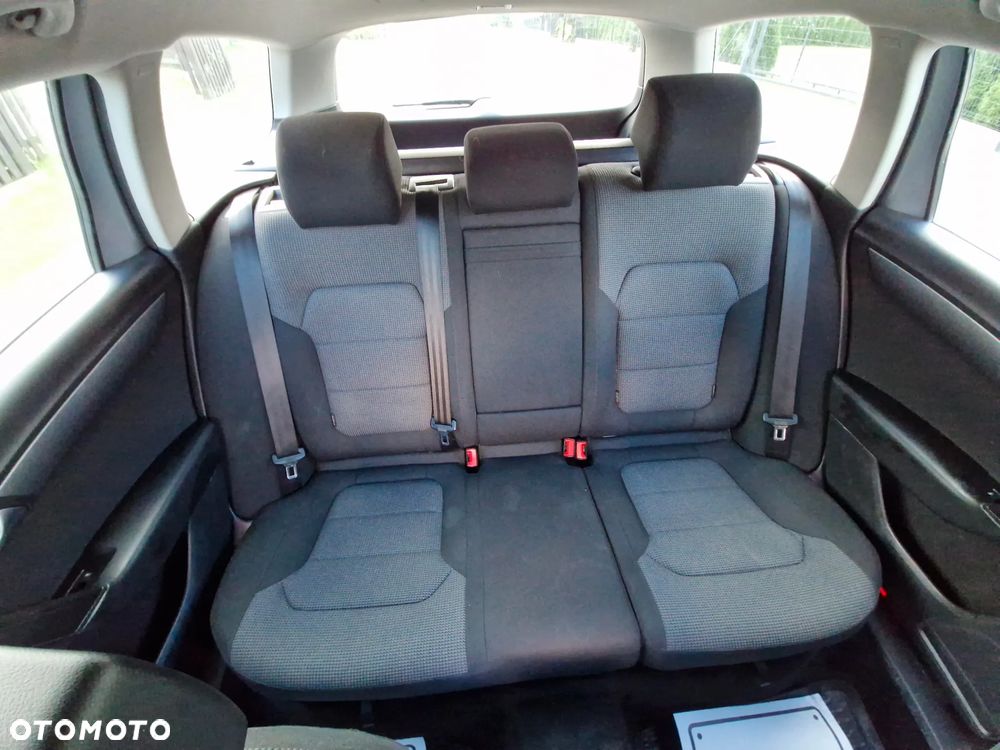 Volkswagen Passat 2.0 TDI 4Mot Highline - 39