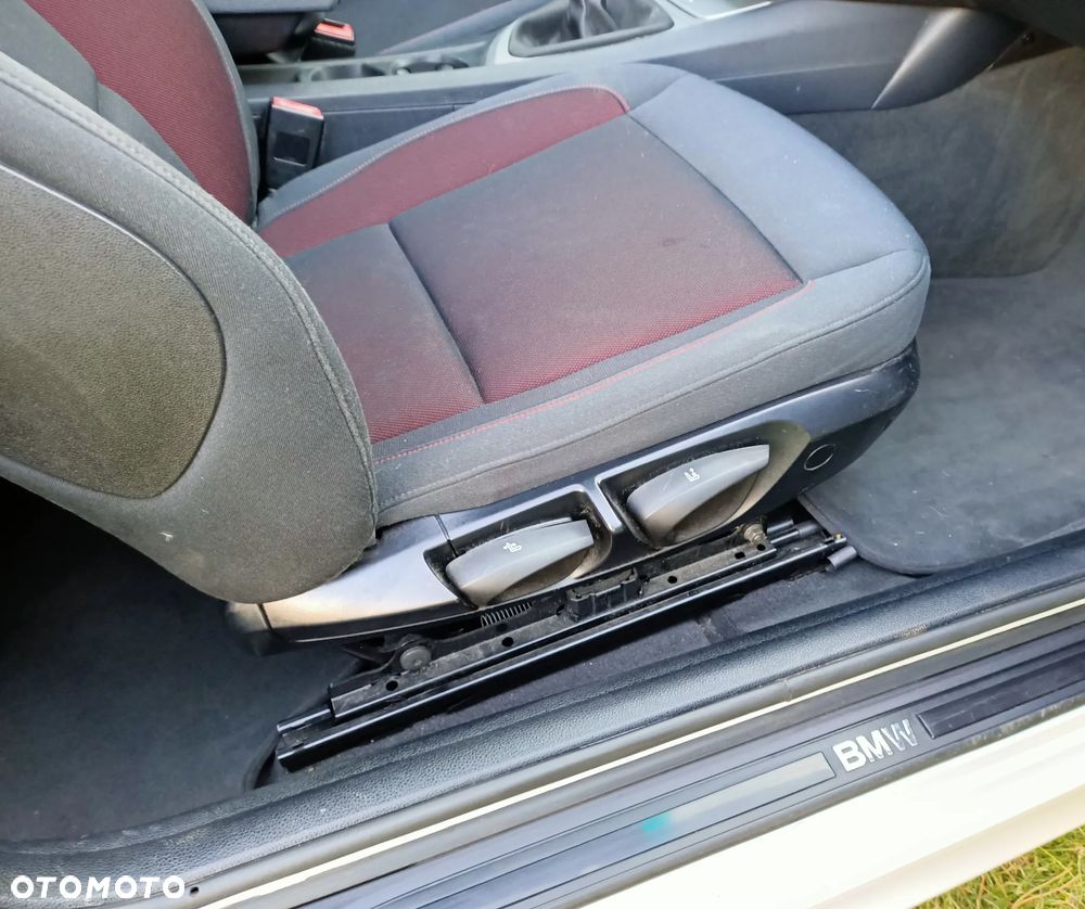 BMW Seria 1 116i - 13