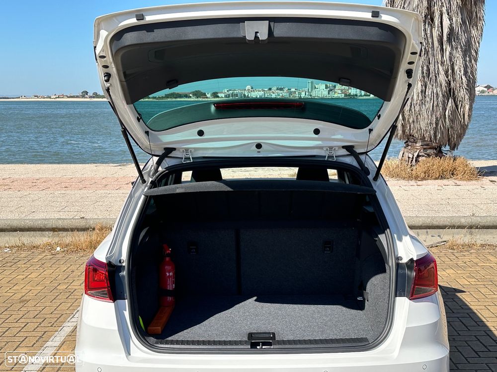 SEAT Arona 1.0 TSI FR - 11