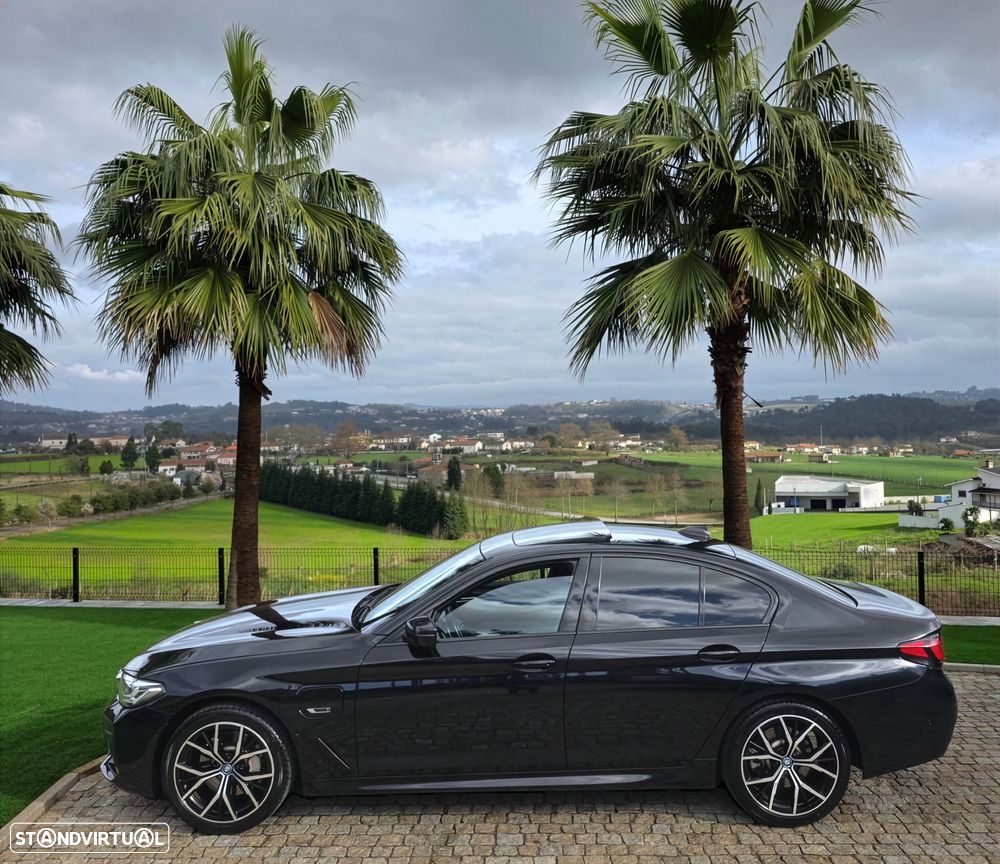 BMW 530 e Pack Desportivo M - 17