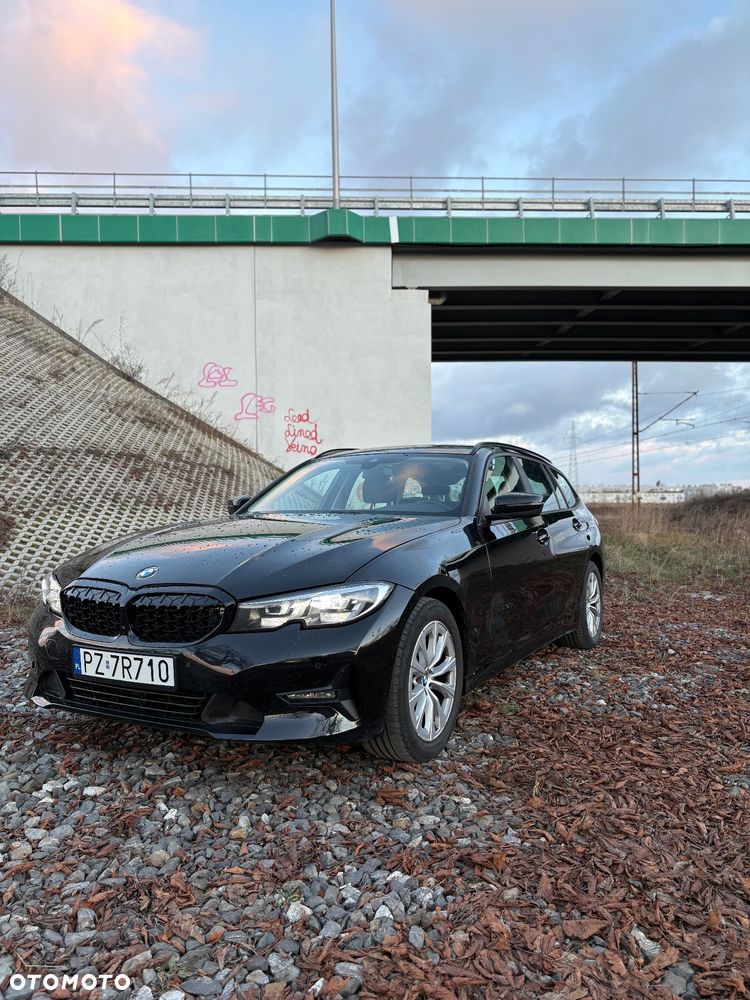 BMW Seria 3 318d Edition Luxury Line Purity - 2