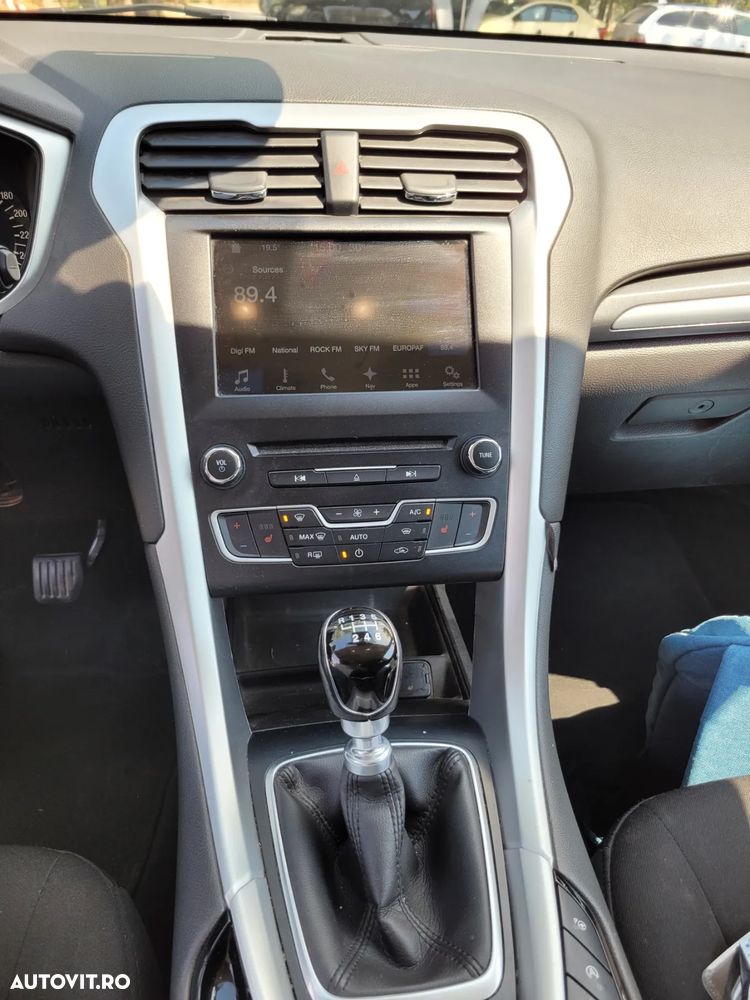 Ford Mondeo 2.0 TDCi Business - 10