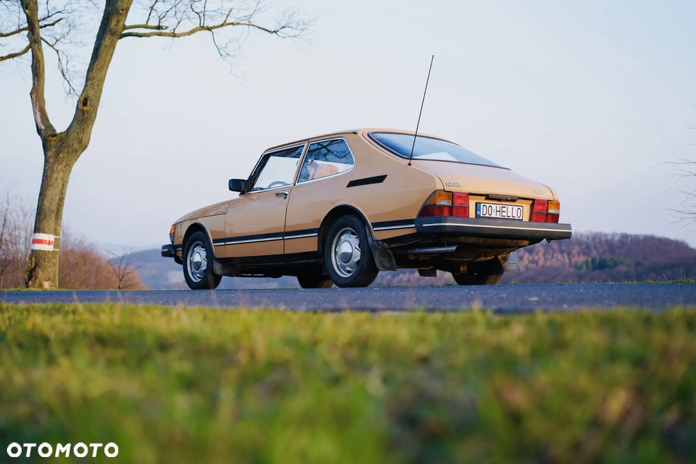 Saab 900 - 6