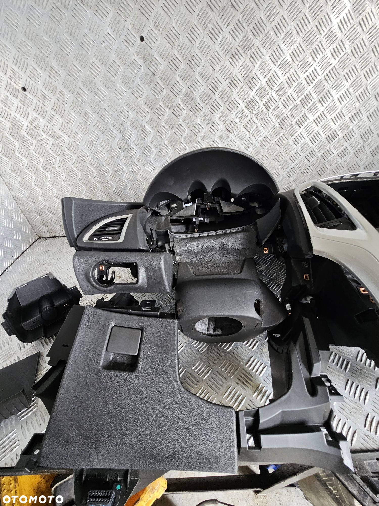 Opel Astra J deska konsola kokpit - 4