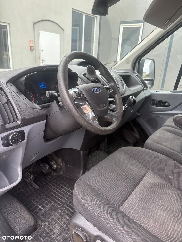 Ford Transit - 8