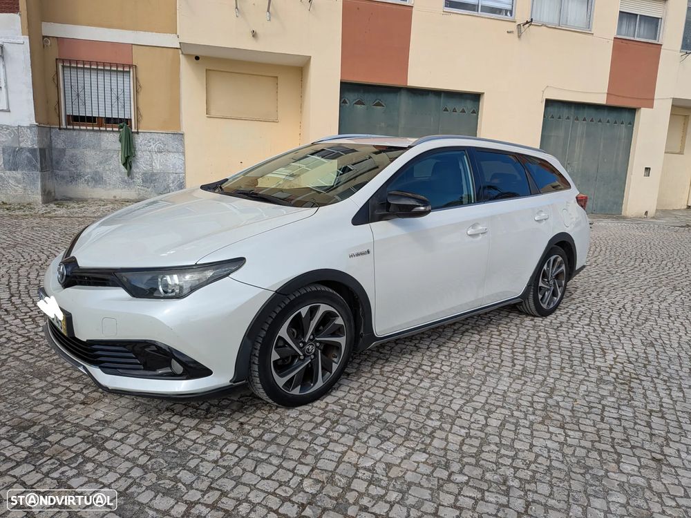 Toyota Auris Touring Sports 1.8 HSD Freestyle - 3
