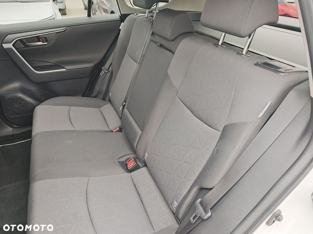 Toyota RAV4 - 13