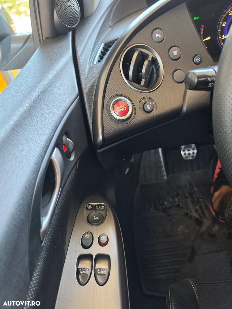 Honda Civic 1.4 i-VTEC Sport - 10