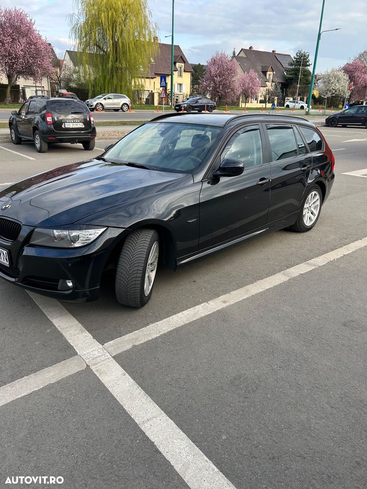 BMW Seria 3 2011 photo 2