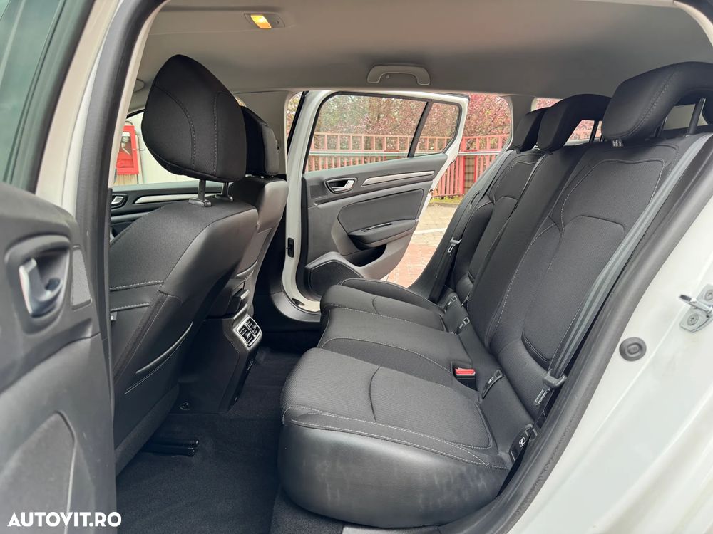 Renault Megane BLUE dCi 115 EDC Techno - 19