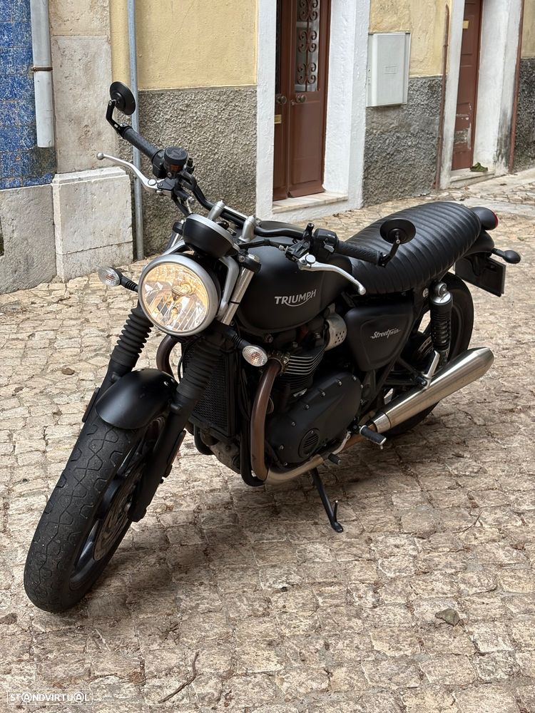 Triumph Street Twin - 2
