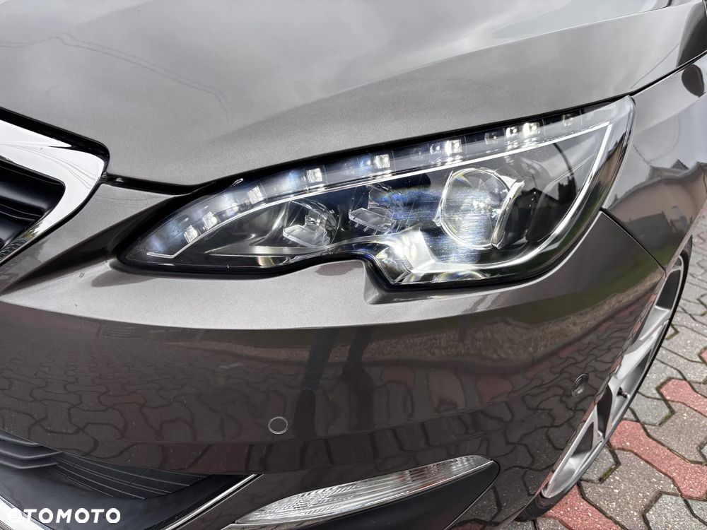 Peugeot 308 2014 photo 5