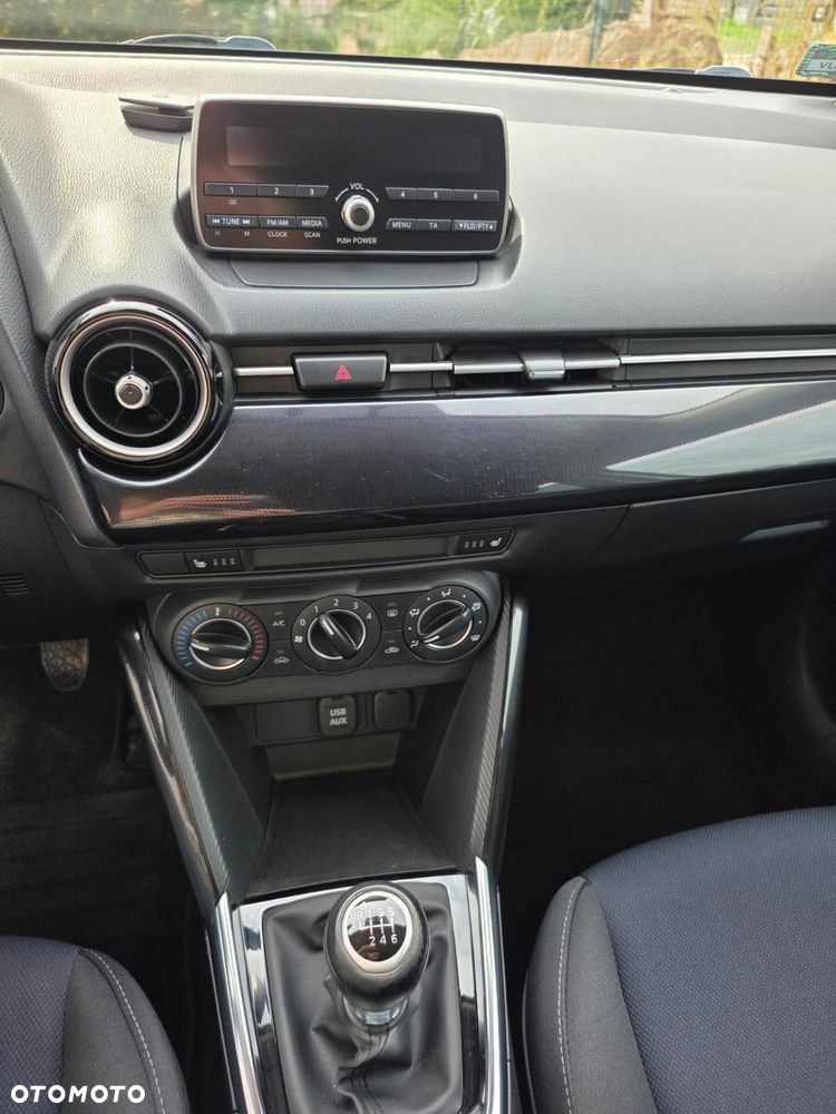 Mazda 2 - 8