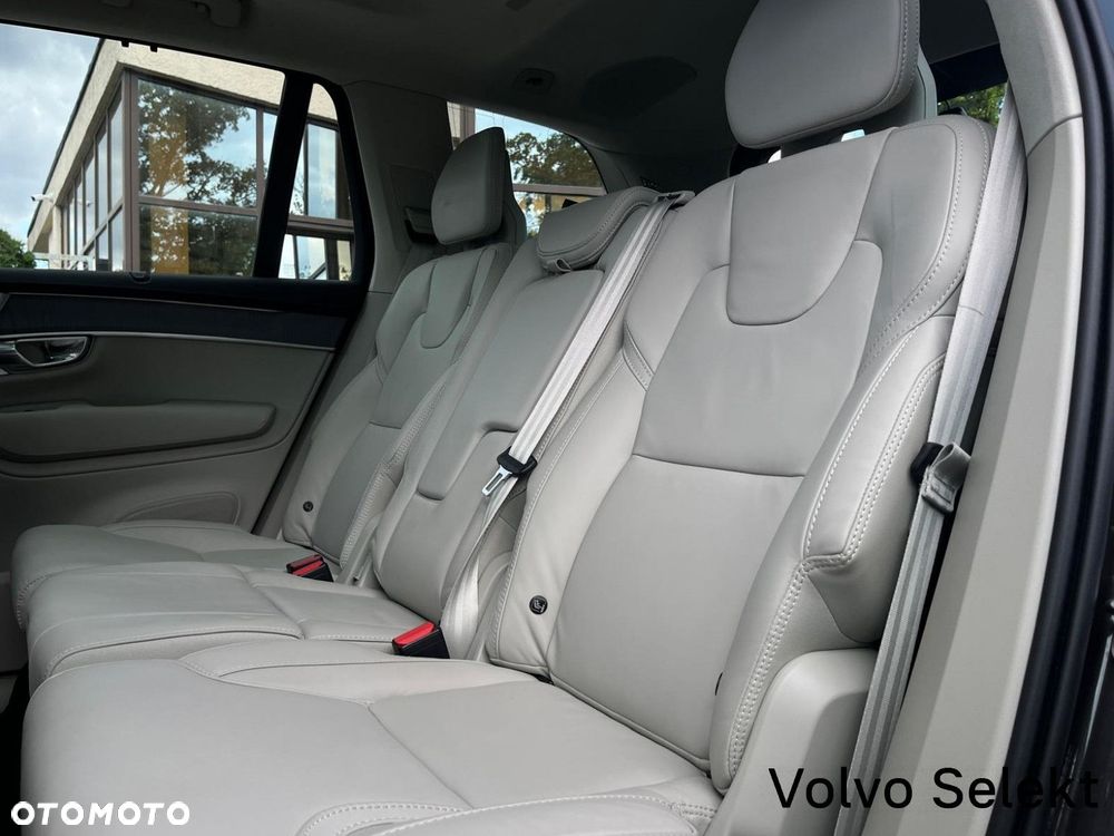 Volvo XC 90 - 13