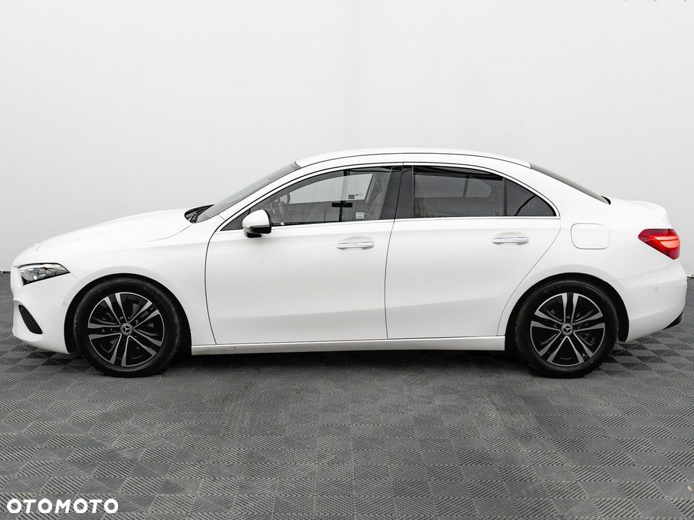 Mercedes-Benz Klasa A 200 d Progressive 8G-DCT - 10