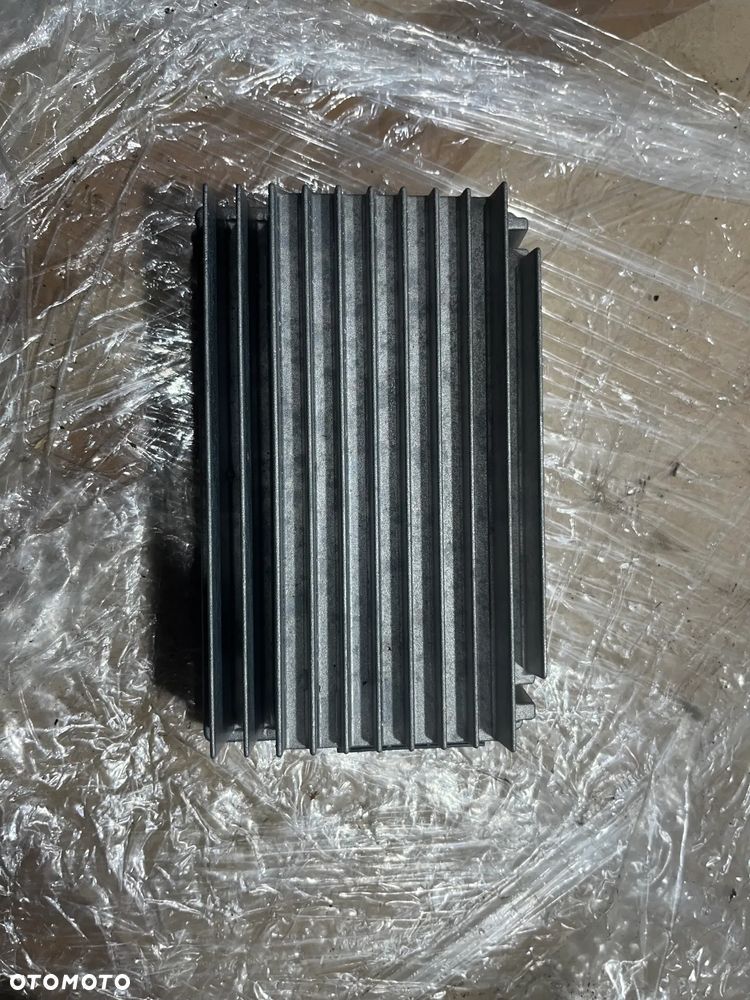 BMW 2 F22 F87 wzmacniacz HiFi 9322686 - 1