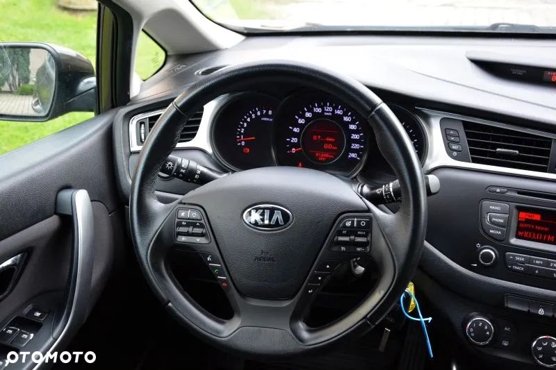 Kia Ceed Cee'd 1.4 L - 28