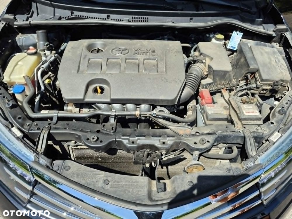 Toyota Corolla 1.6 Active - 19