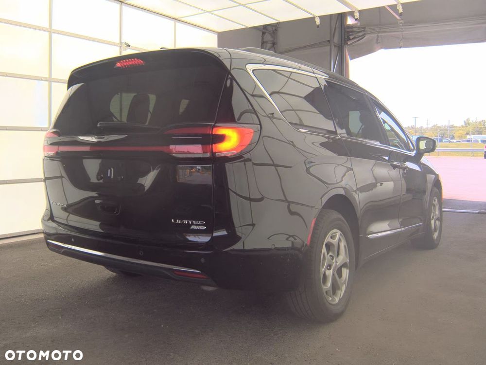 Chrysler Pacifica - 7