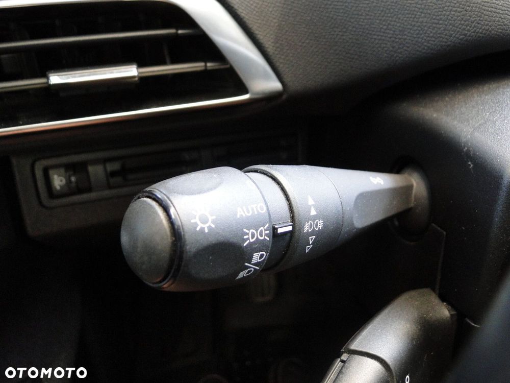 Peugeot 3008 - 23