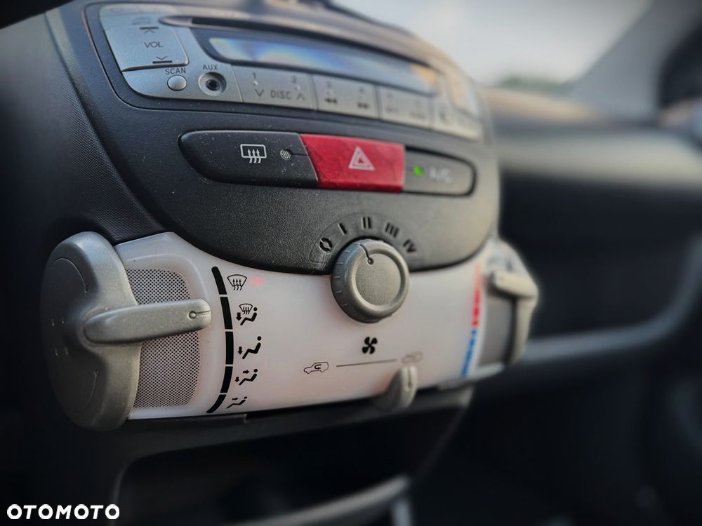 Toyota Aygo 1.0 VVT-i Luna MM A/C - 14