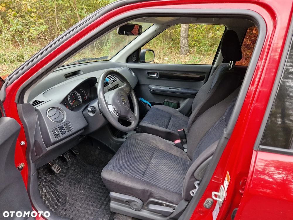 Suzuki Swift - 11