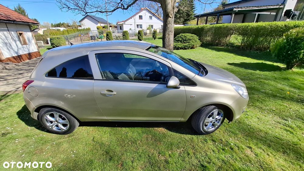 Opel Corsa 1.4 16V Enjoy - 6