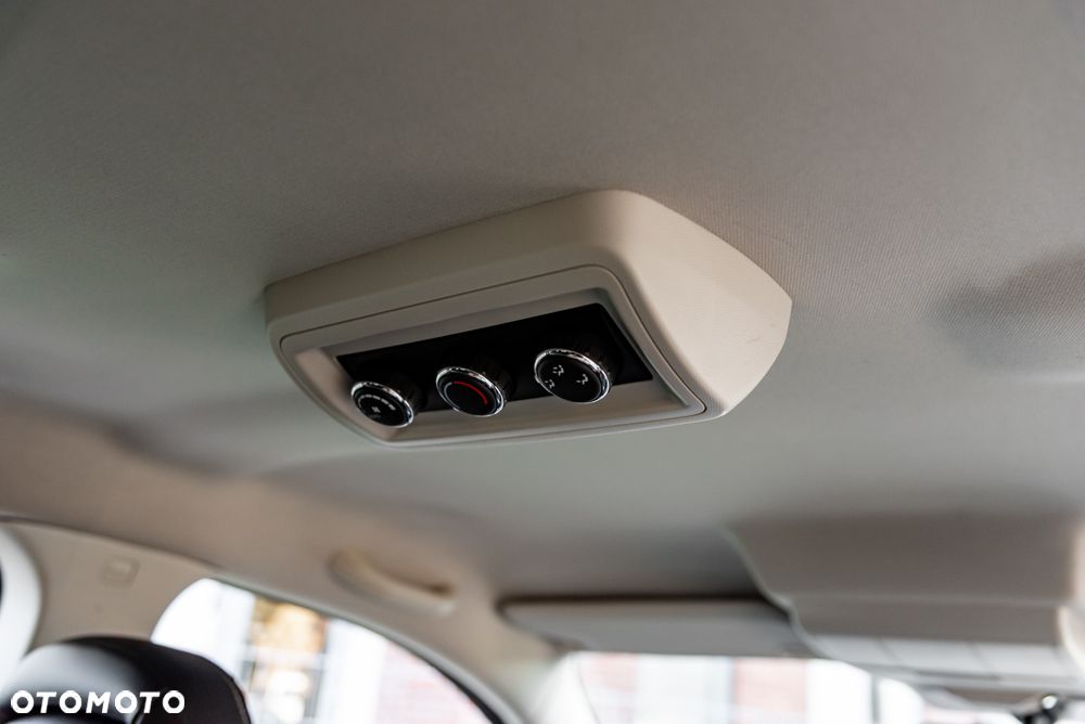 Fiat Freemont 3.6 V6 Lounge - 28