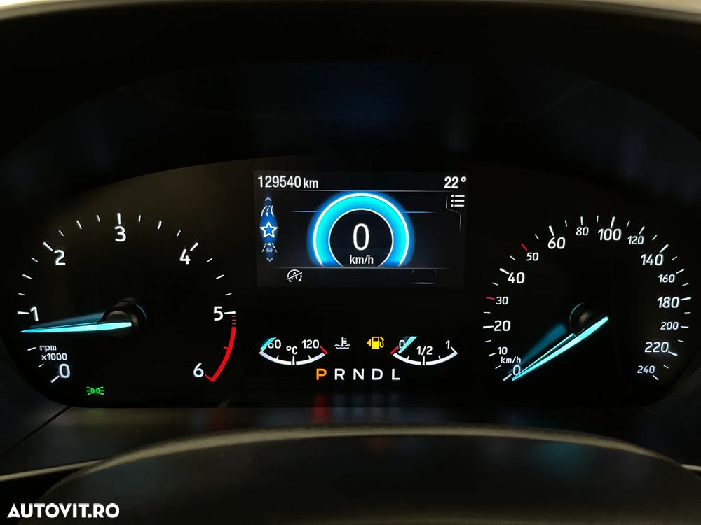 Ford Focus 1.5 EcoBlue Connected - 26