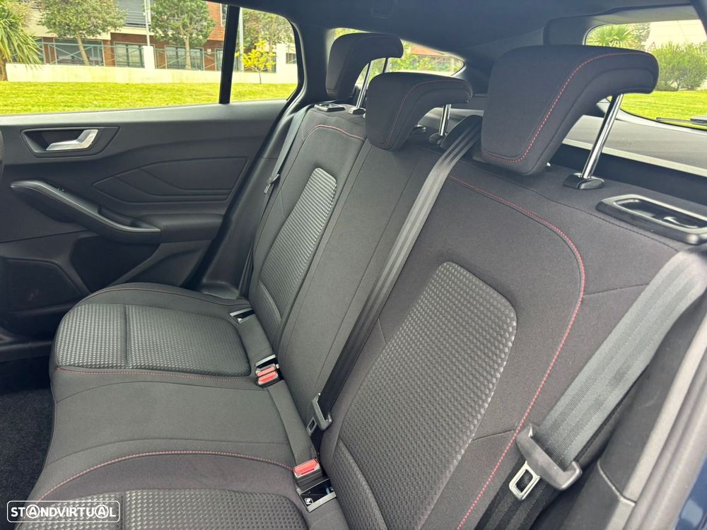 Ford Focus SW 1.5 TDCi EcoBlue ST-Line - 46