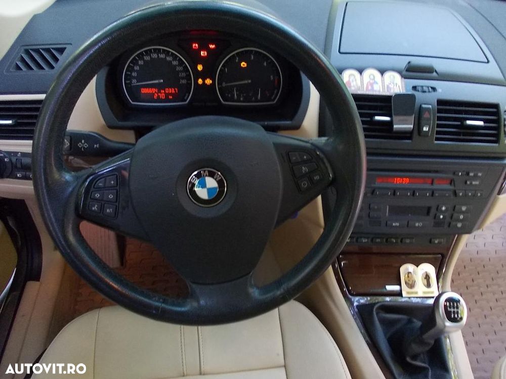 BMW X3 xDrive18d - 13