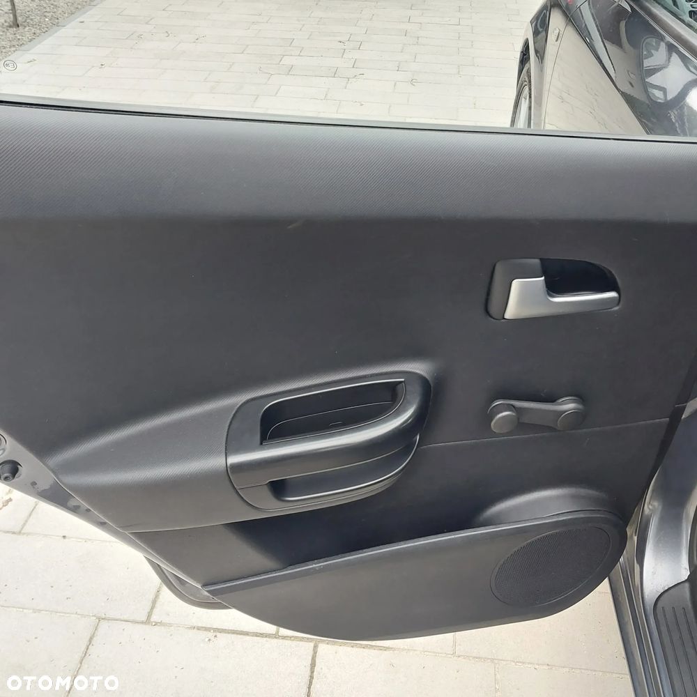 Kia Ceed - 15
