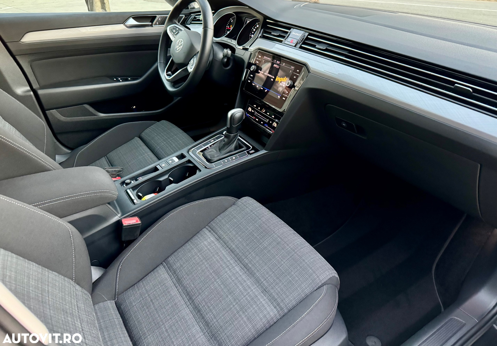 Volkswagen Passat Variant 2.0 TDI DSG Comfortline - 6