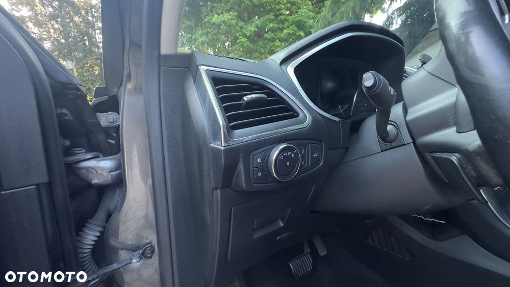 Ford S-Max 2.0 TDCi 4WD Titanium PowerShift - 15