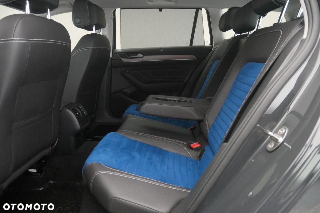 Volkswagen Passat 2.0 TDI Elegance DSG - 15