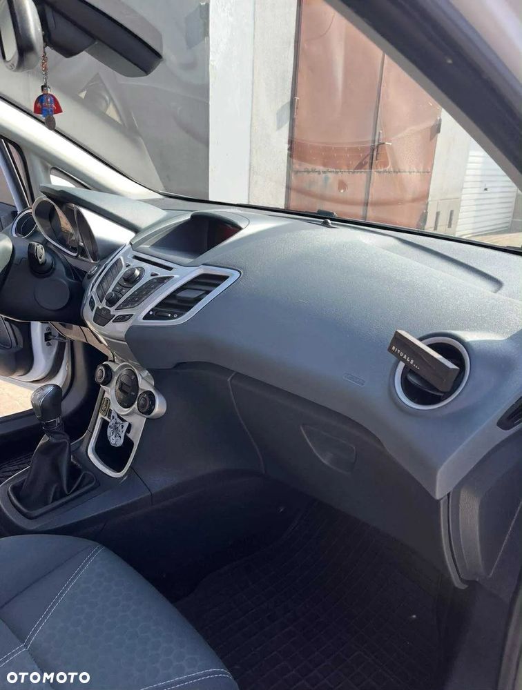 Ford Fiesta 1.6 Sport - 10