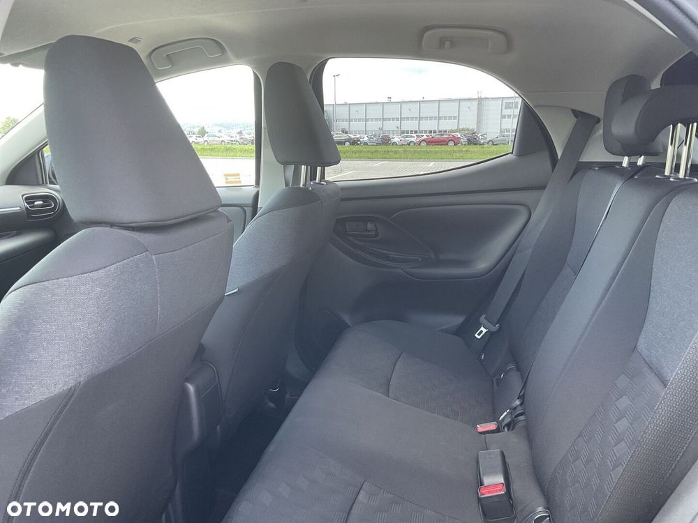 Toyota Yaris Hybrid 1.5 Style - 12