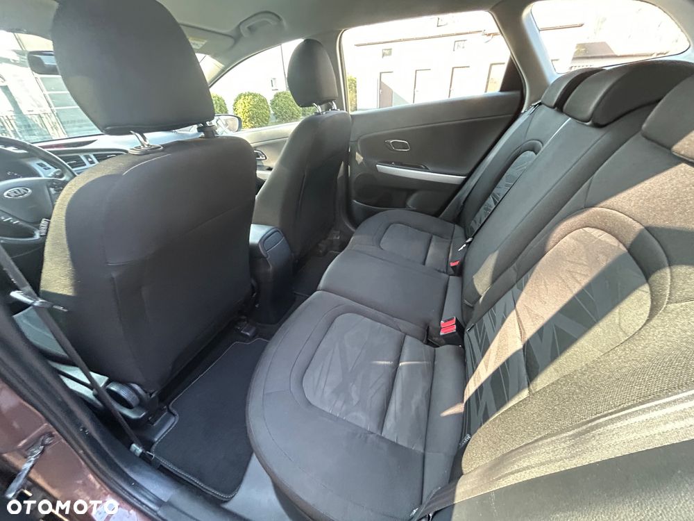 Kia Ceed 1.6 GDI ISG Dream-Team Edition - 9