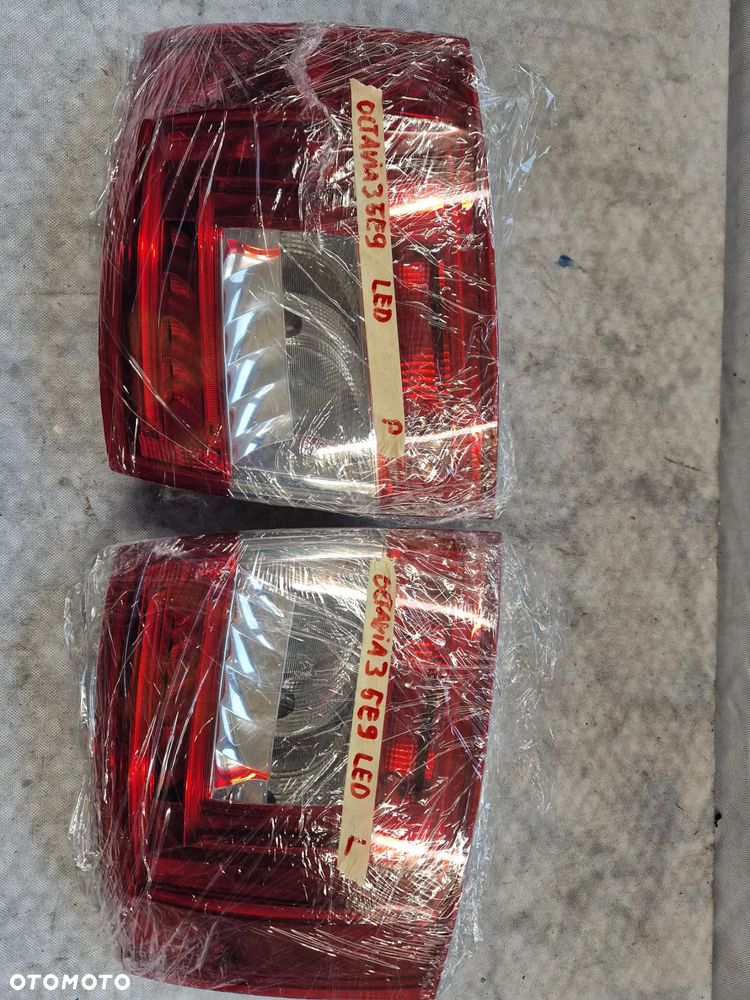 Skoda Octavia 3 5E9 Kombi Lift Lampy Tył L + P LED - 16