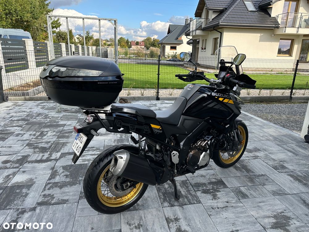Suzuki V-STROM - 11