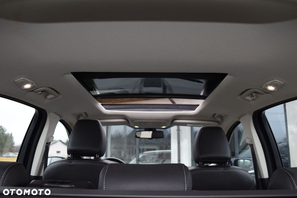 Ford Kuga 2.0 TDCi 4x4 Titanium - 36